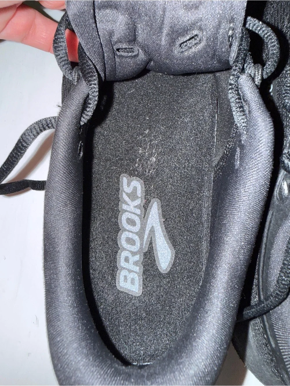 Brooks Women’s Revel 7 Running Sneakers – Size 8 (Medium/B) – Black – Like New